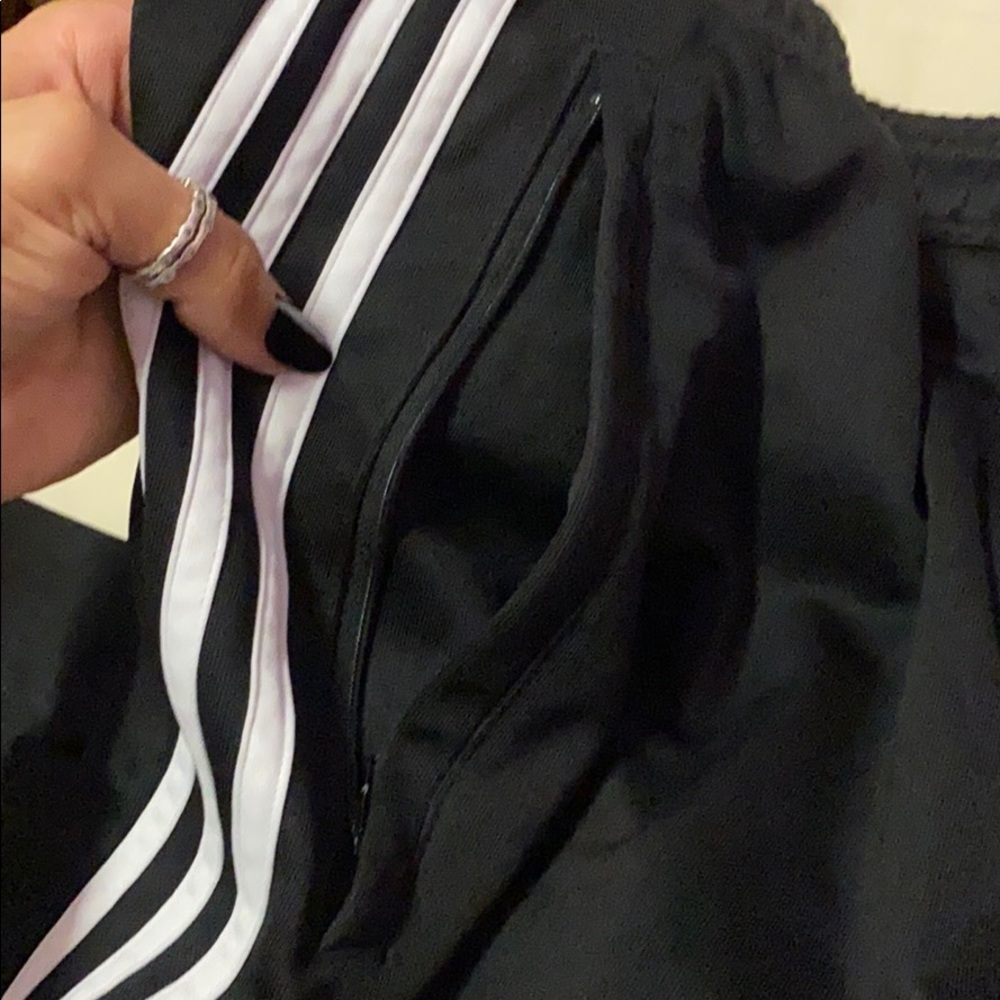 ADIDAS Jogger - Picture 9 of 10